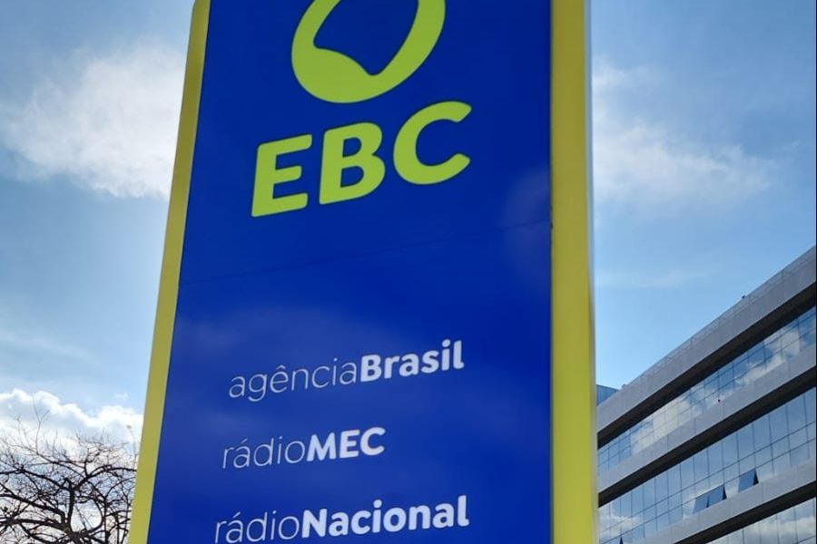 EBC placa entrada nova
