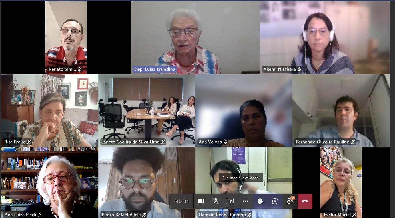 C41EDF9D-368F-41B3-AE7F-E92243EB7FB2